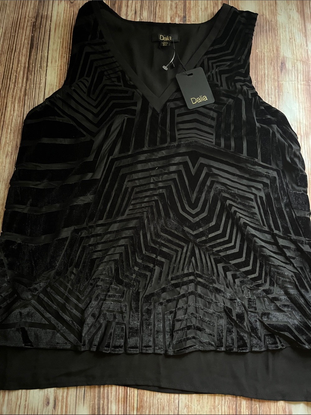 Dalia Textured Sleeveless Black Top M